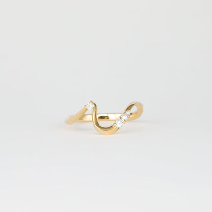0.11 TCW Round Shaped Waved Moissanite Wedding Band