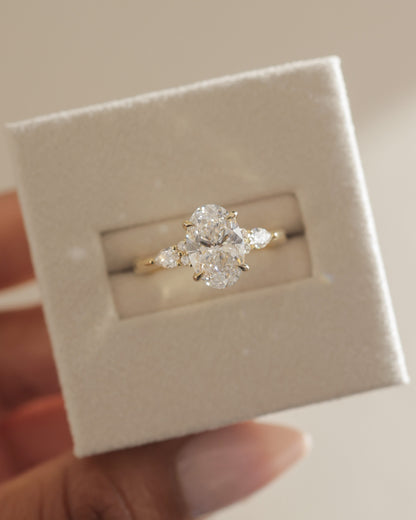 2 CT Oval Cut Cluster Moissanite Diamond Engagement Ring