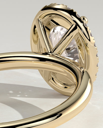 2 CT Oval Halo Moissanite Diamond Engagement Ring