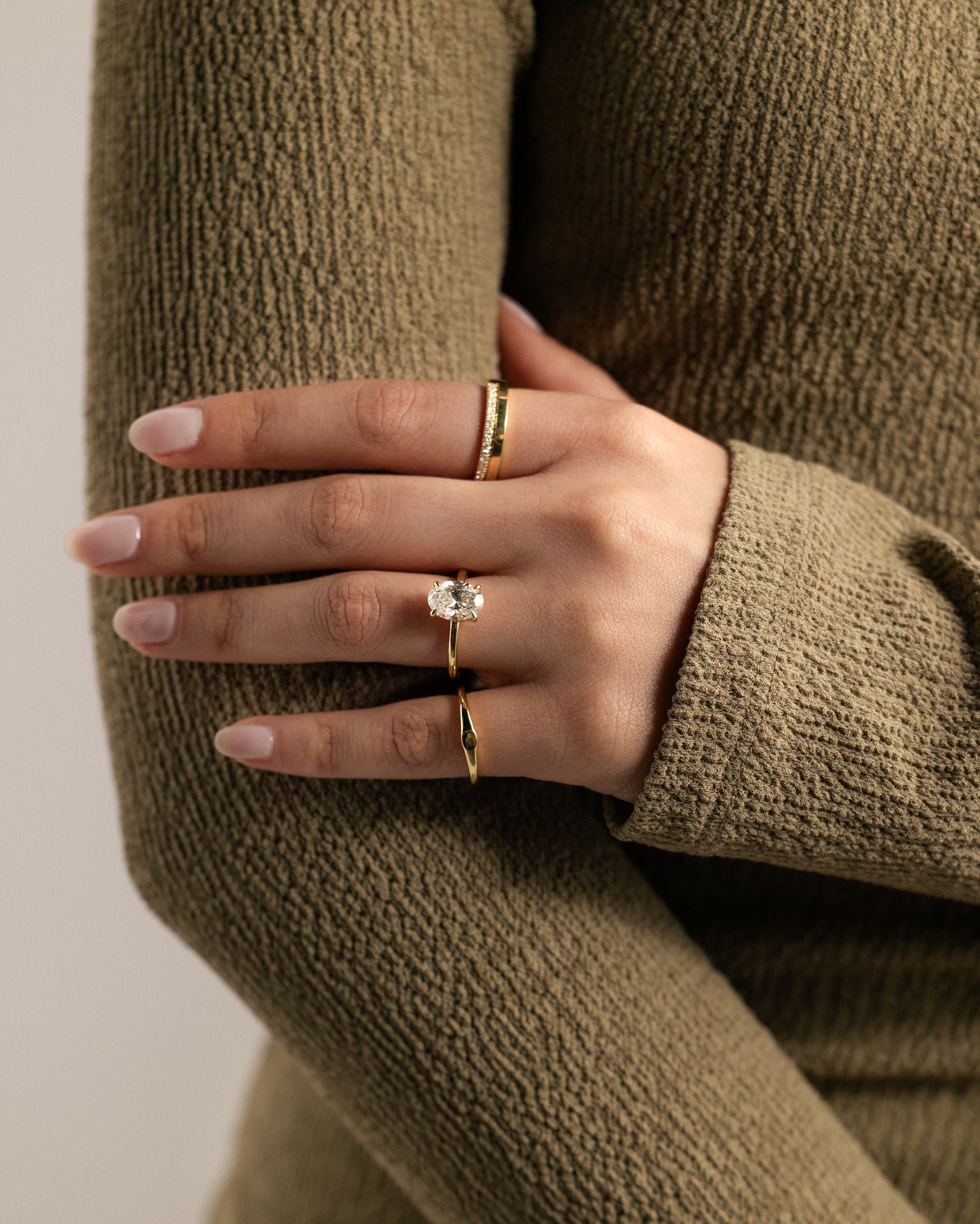 2.0 CT Oval Hidden Halo Moissanite Engagement Ring