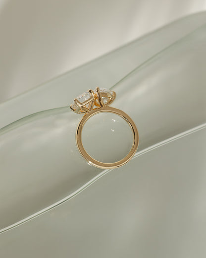 3.3 CT Emerald & Pear Cut Toi Et Moi Moissanite Engagement Ring