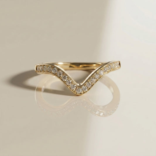 0.13 TCW Round Twisted Moissanite Wedding Band
