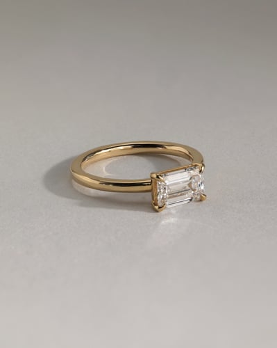 2.0 CT Emerald East West Solitaire Moissanite Engagement Ring