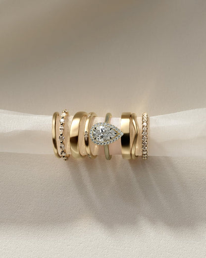 2 CT Pear Cut Halo Moissanite Diamond Engagement Ring