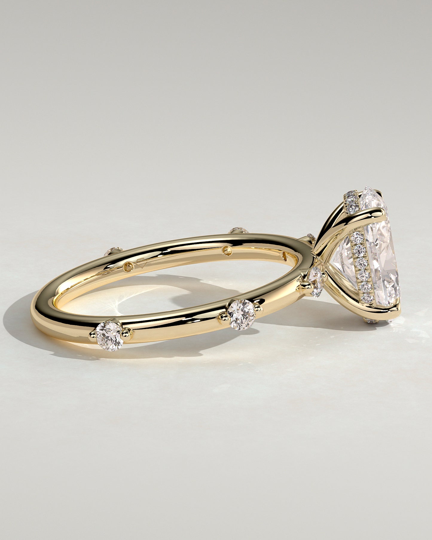 2.0 CT Oval Dainty Moissanite Engagement Ring