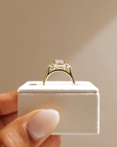 2 CT Elongated Cushion Cut Three Stones Moissanite Diamond Engagement Ring