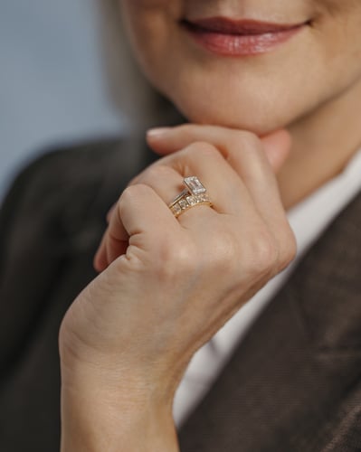 2.0 CT Emerald Cathedral & Bezel Moissanite Engagement Ring