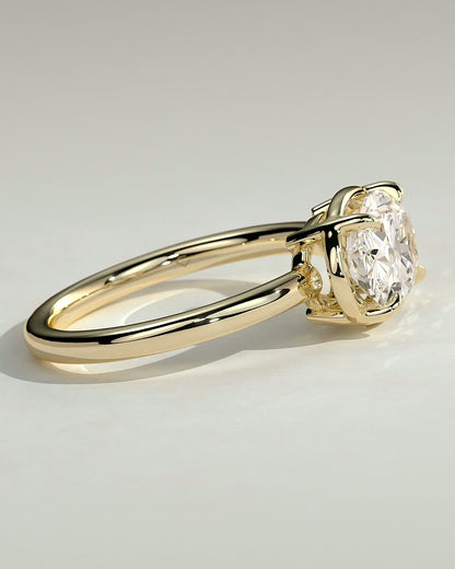 2.0 CT Oval Bezel & Solitaire Moissanite Engagement Ring
