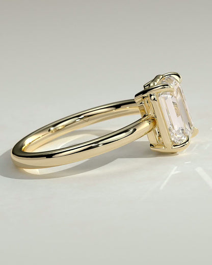 2 CT Emerald Solitaire Moissanite Diamond Engagement Ring