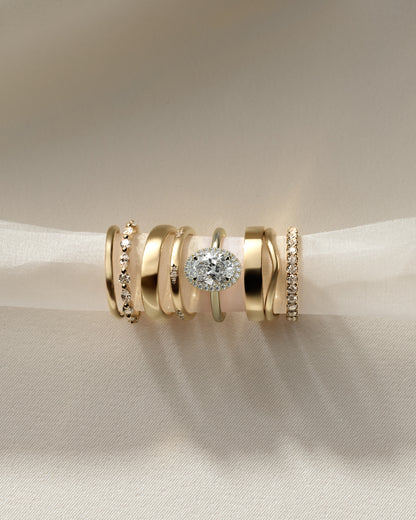 2 CT Oval Halo Moissanite Diamond Engagement Ring