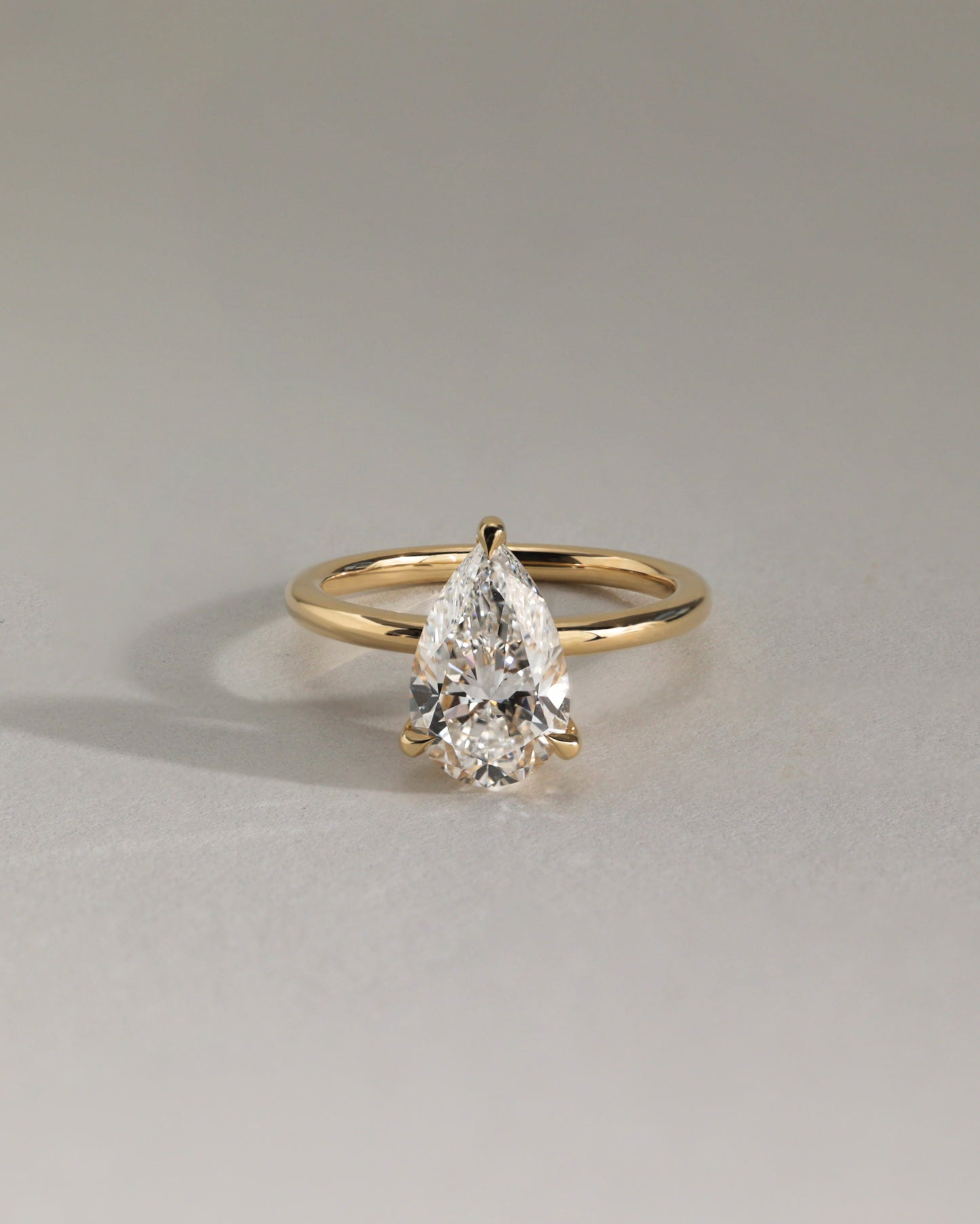 2.0 CT Pear Solitaire Moissanite Diamond Engagement Ring