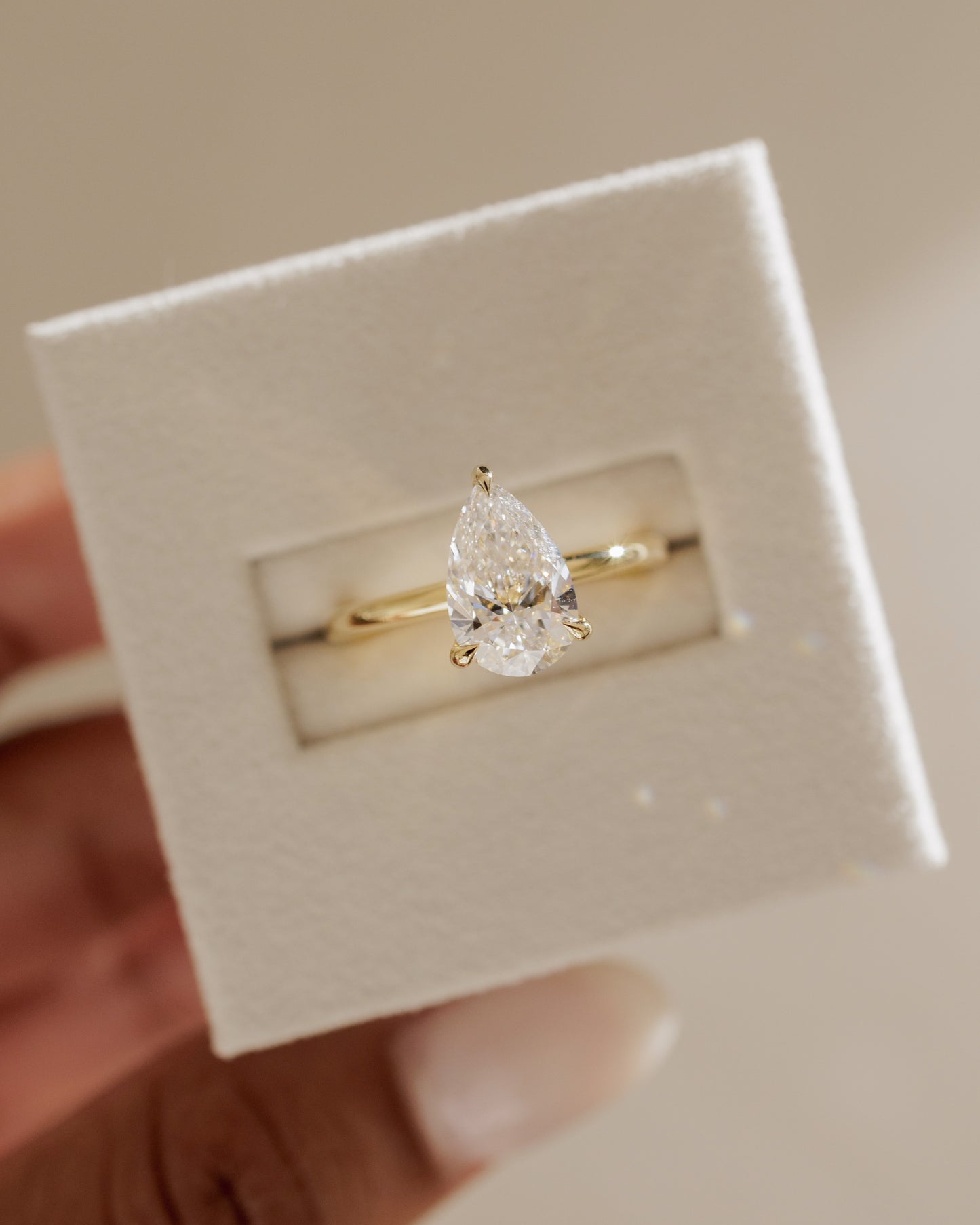 2.0 CT Pear Solitaire Moissanite Diamond Engagement Ring