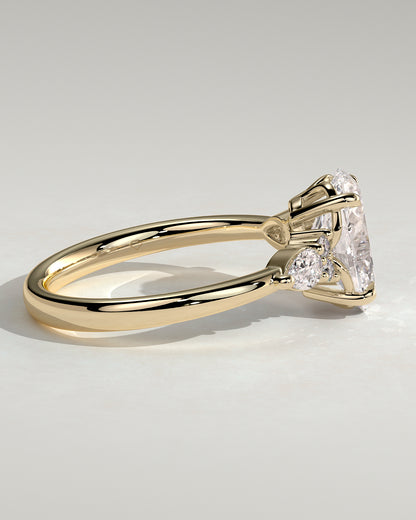 2 CT Oval Cut Cluster Moissanite Diamond Engagement Ring