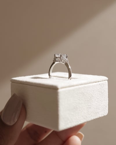 2.0 CT Round Cut Cluster Moissanite Diamond Engagement Ring