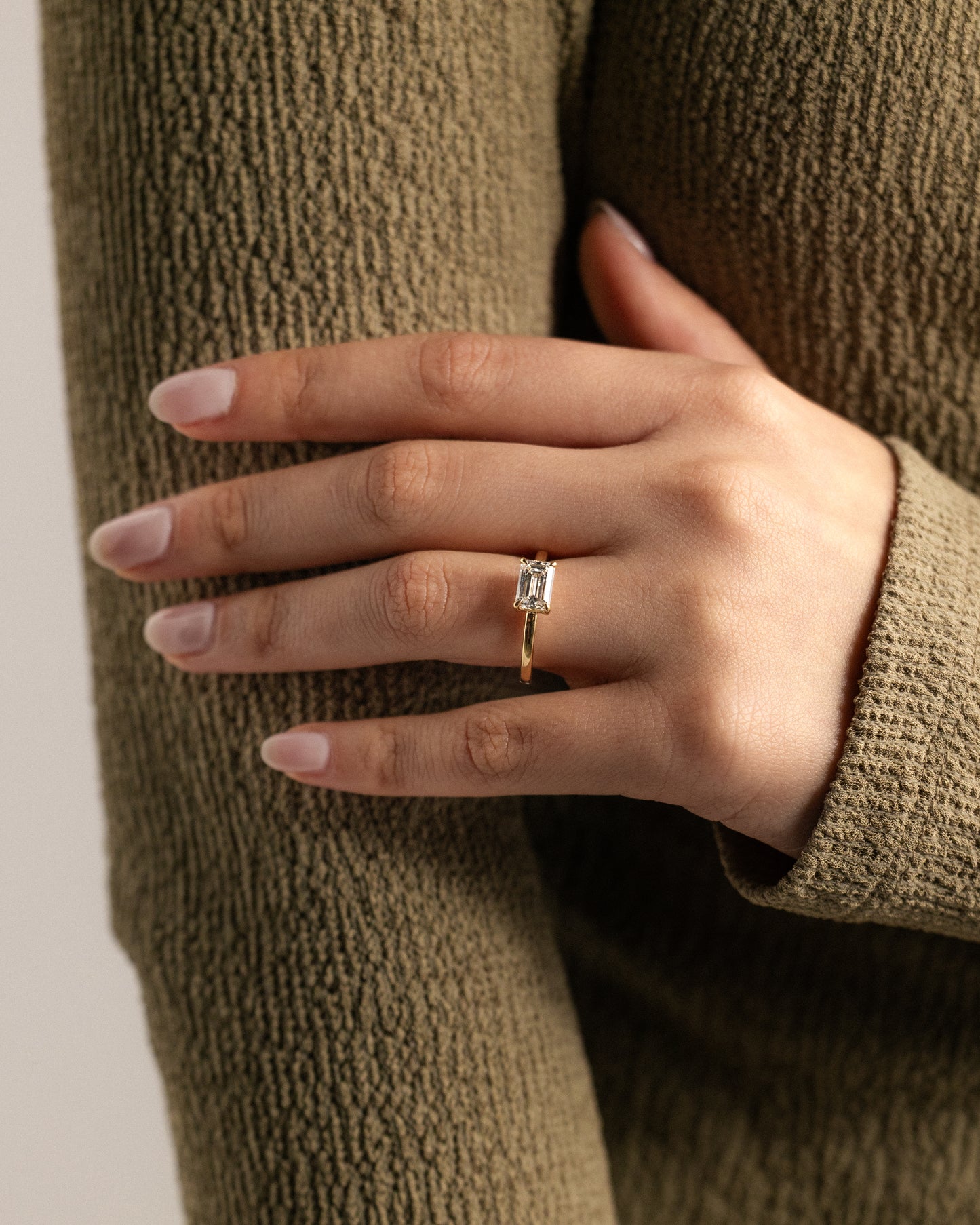 2.0 CT Emerald East West Solitaire Moissanite Engagement Ring