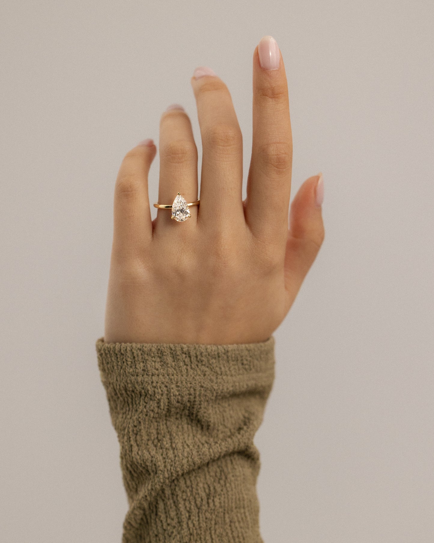 2.0 CT Pear Solitaire Moissanite Diamond Engagement Ring