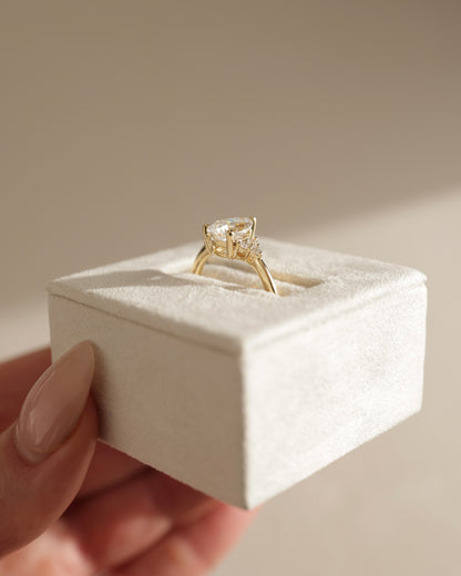 2.0 CT Pear Cluster Moissanite Engagement Ring