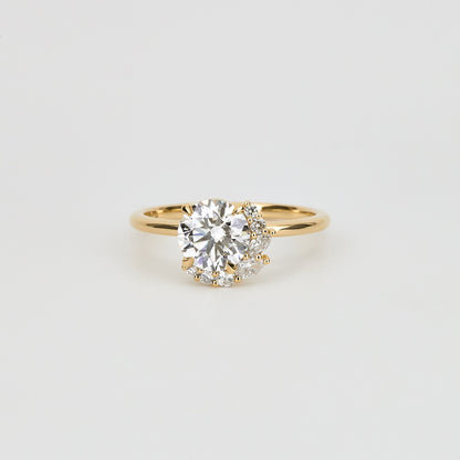1.24 CT Round Shaped Cluster Moissanite Engagement Ring