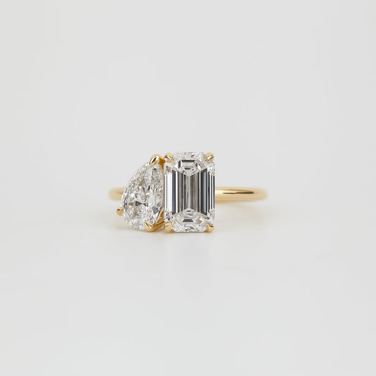 3.34 TCW Emerald & Pear Shaped Toi Et Moi Moissanite Engagement Ring