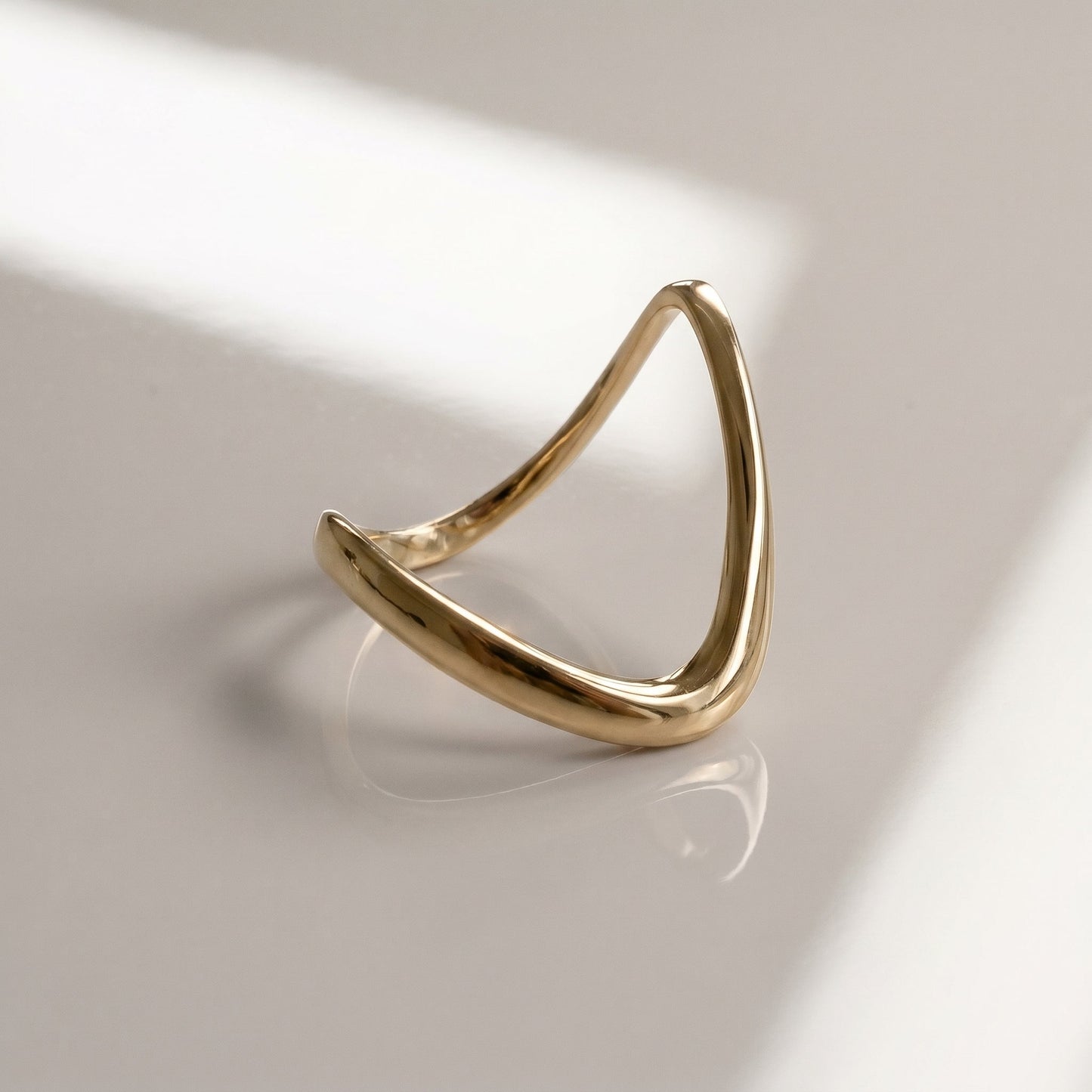 0.13 TCW Round Twisted Moissanite Wedding Band