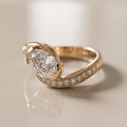 Oval Solitaire Engagement Ring – 2 CT Moissanite Diamond