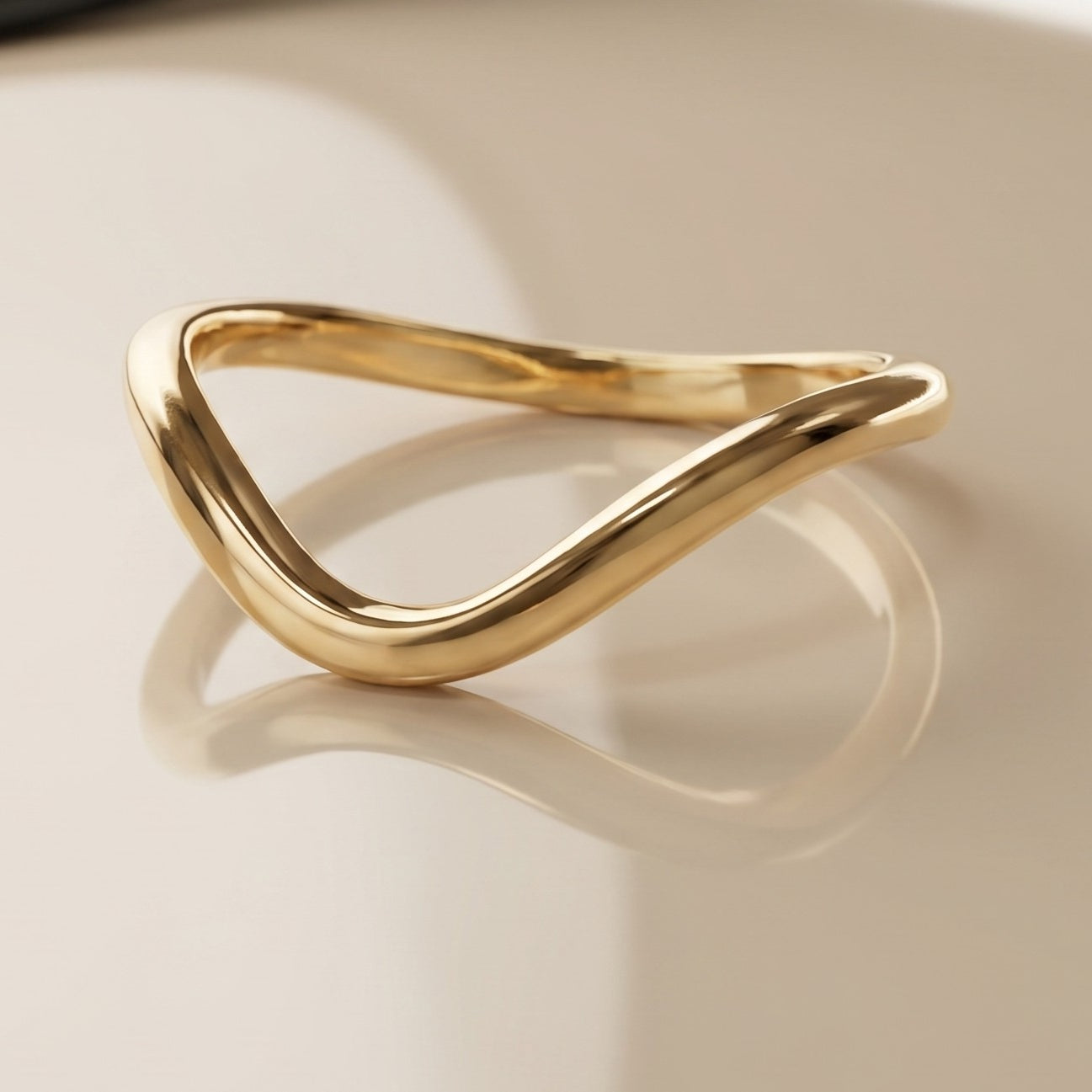 0.13 TCW Round Twisted Moissanite Wedding Band