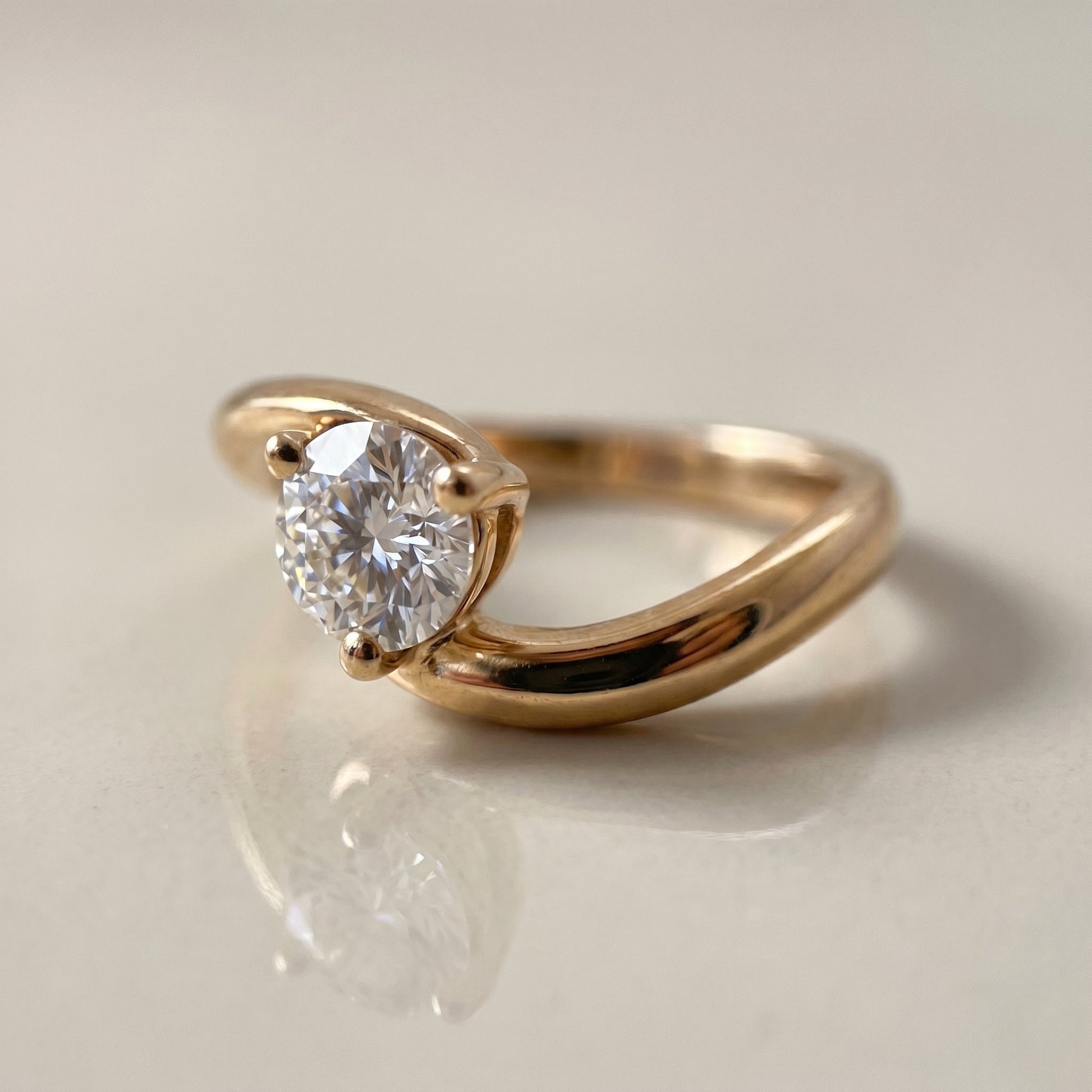 Oval Solitaire Engagement Ring – 2 CT Moissanite Diamond