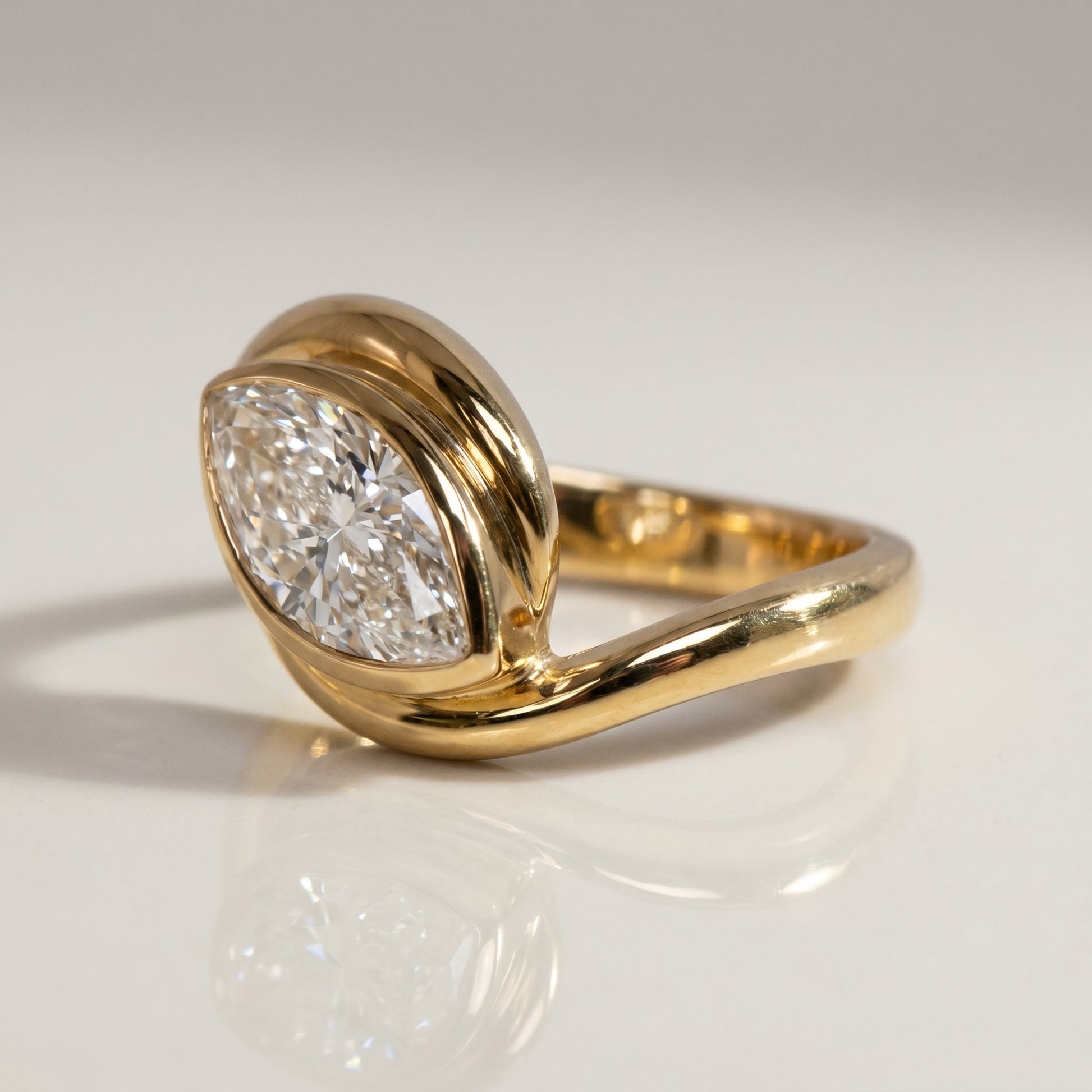 Oval Solitaire Engagement Ring – 2 CT Moissanite Diamond