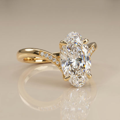 Oval Solitaire Engagement Ring – 2 CT Moissanite Diamond