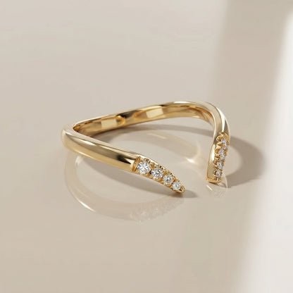 0.13 TCW Round Twisted Moissanite Wedding Band