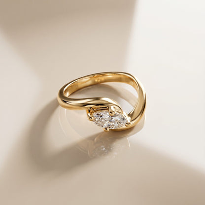 Oval Solitaire Engagement Ring – 2 CT Moissanite Diamond