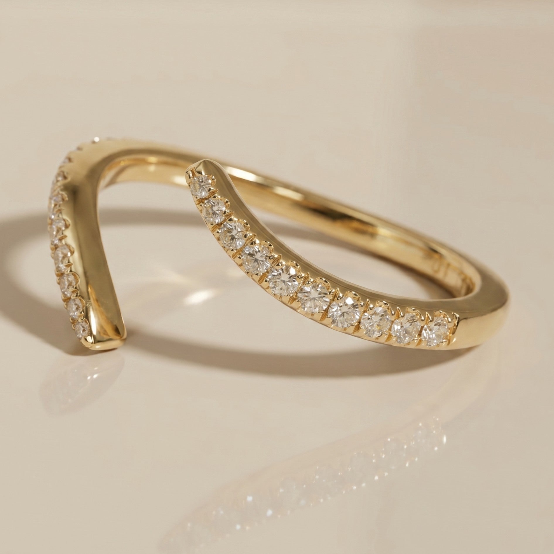 0.13 TCW Round Twisted Moissanite Wedding Band