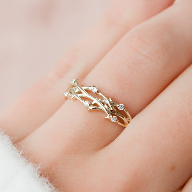 0.08 CT Round Shaped Twig Moissanite Wedding Band