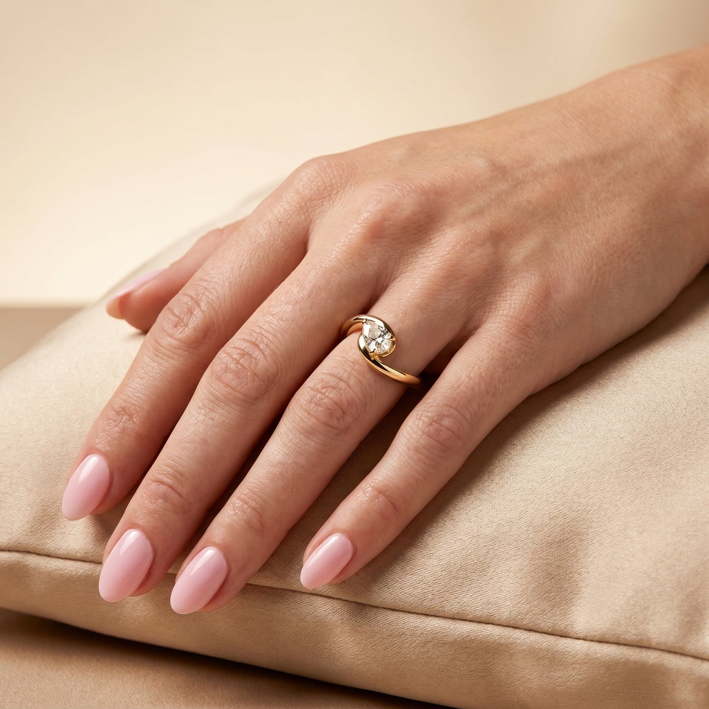 Oval Solitaire Engagement Ring – 2 CT Moissanite Diamond