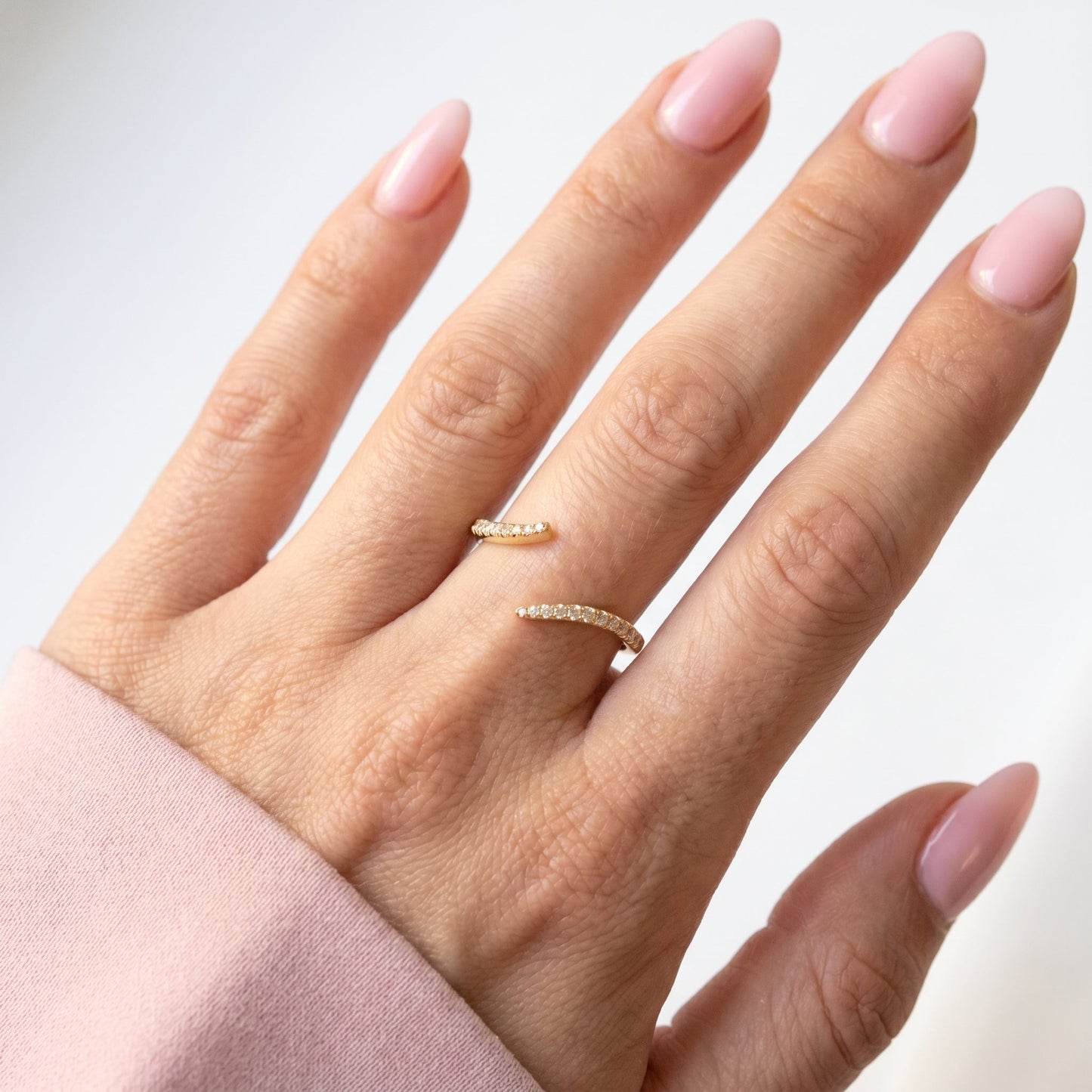 0.13 TCW Round Twisted Moissanite Wedding Band