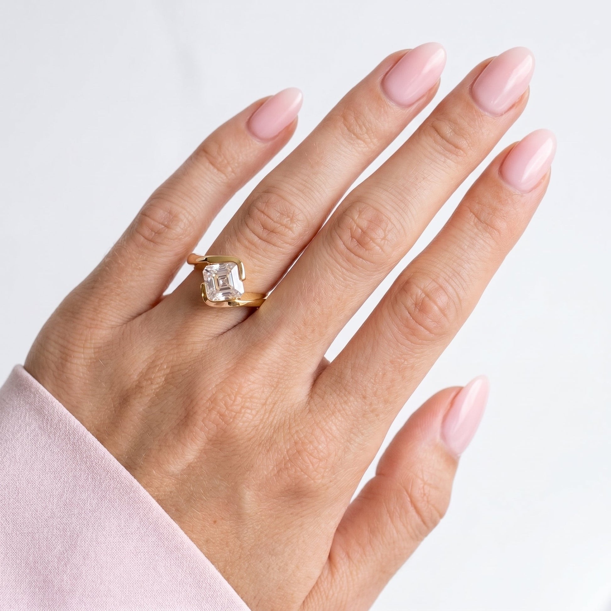 Oval Solitaire Engagement Ring – 2 CT Moissanite Diamond