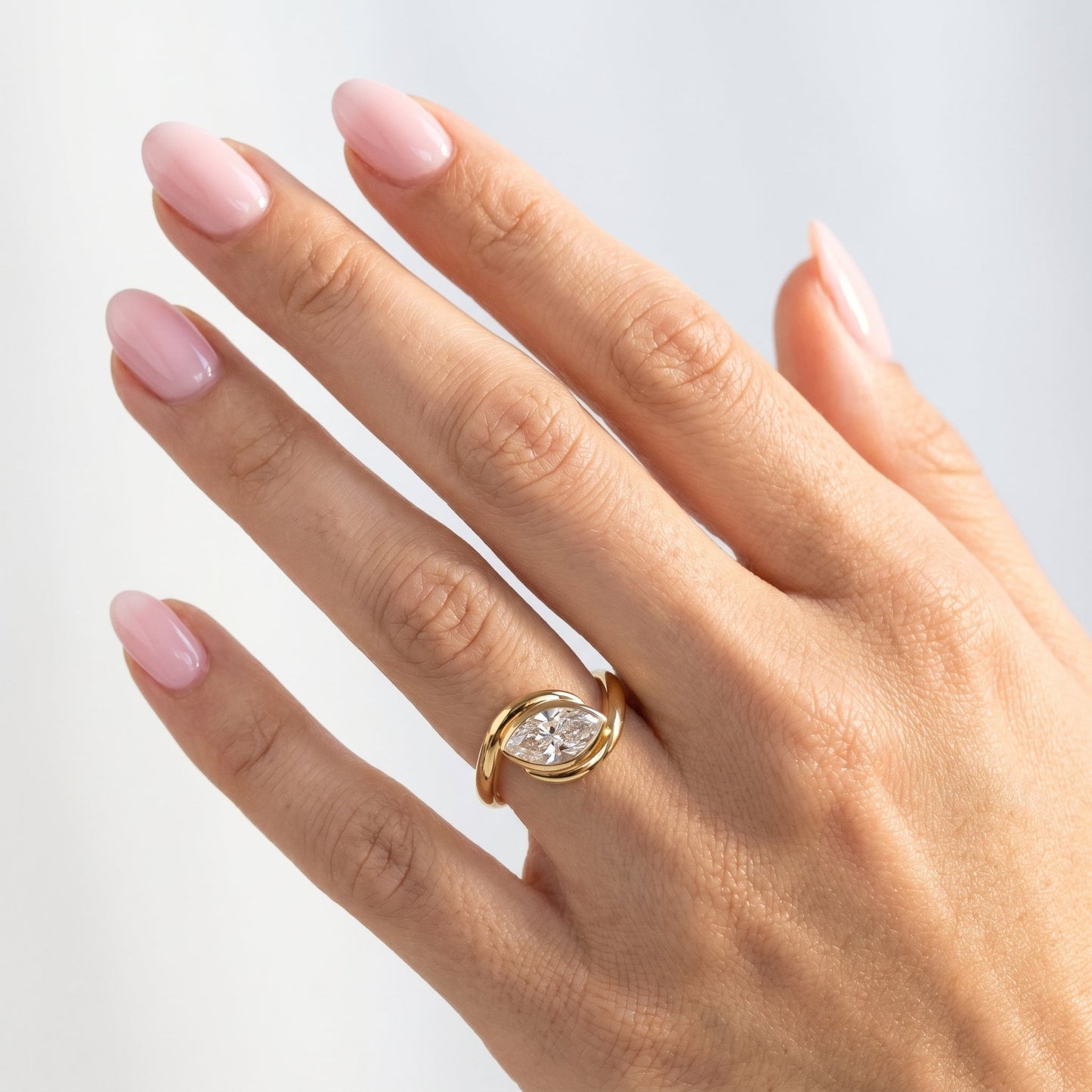 Oval Solitaire Engagement Ring – 2 CT Moissanite Diamond
