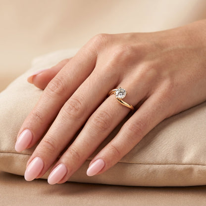 Oval Solitaire Engagement Ring – 2 CT Moissanite Diamond