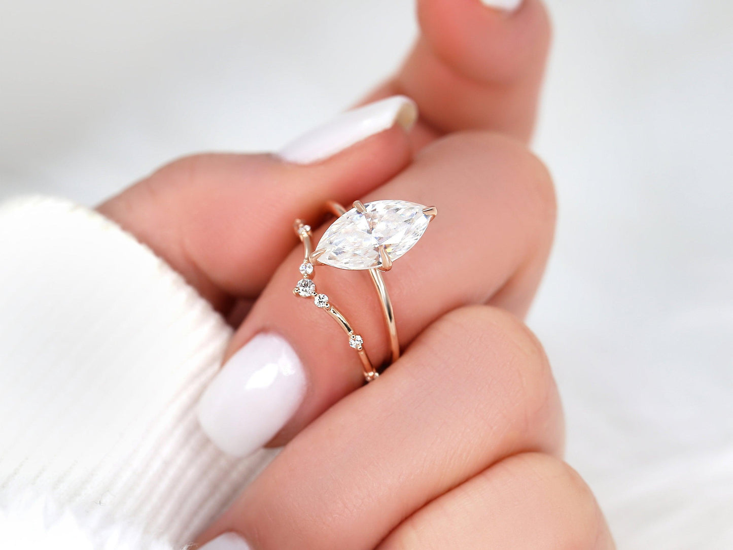 2.8 CT Marquise Cut Dainty Moissanite Bridal Ring Set