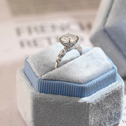 Stunning 2.0 CT Round Moissanite Engagement Ring with Multiple Stones Design 8