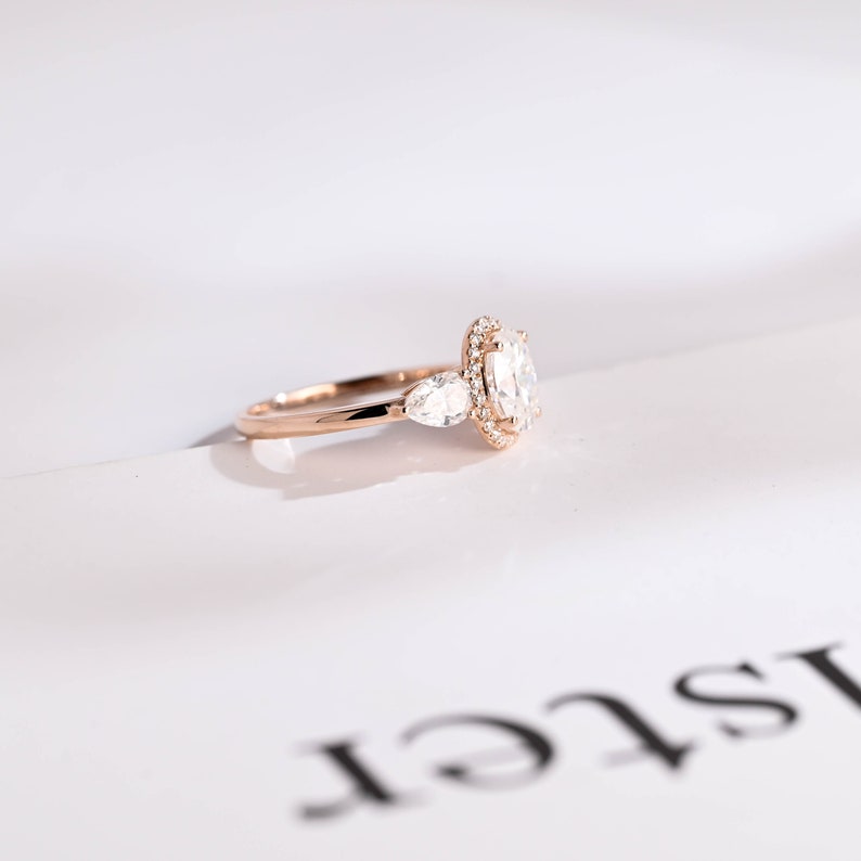 Stunning 1.0 - 2.0 CT Oval Moissanite Engagement Ring with Three Stone & Halo Design 9