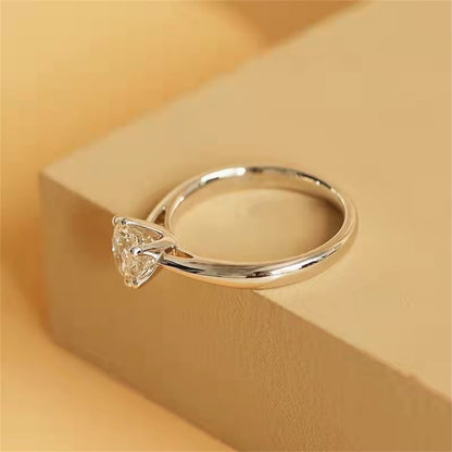 Stunning 1.0 CT Round Cut Moissanite Engagement Ring with Solitaire Design 7