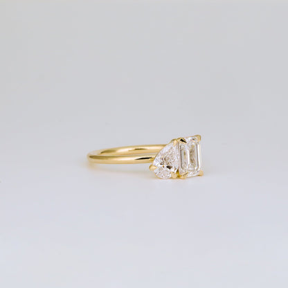 1.47 TCW Emerald & Pear Shaped Toi Et Moi Moissanite Engagement Ring