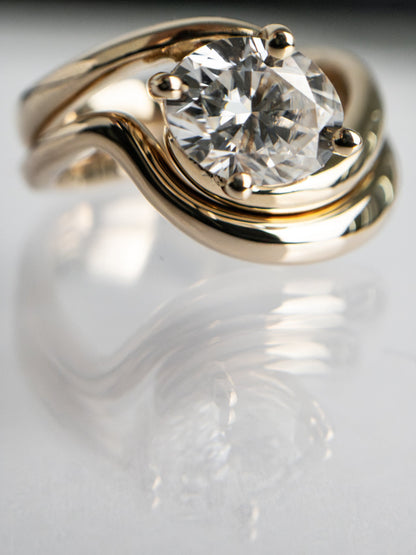 1.5 CT East West Oval Moissanite Engagement Ring with Plain Stacking Band