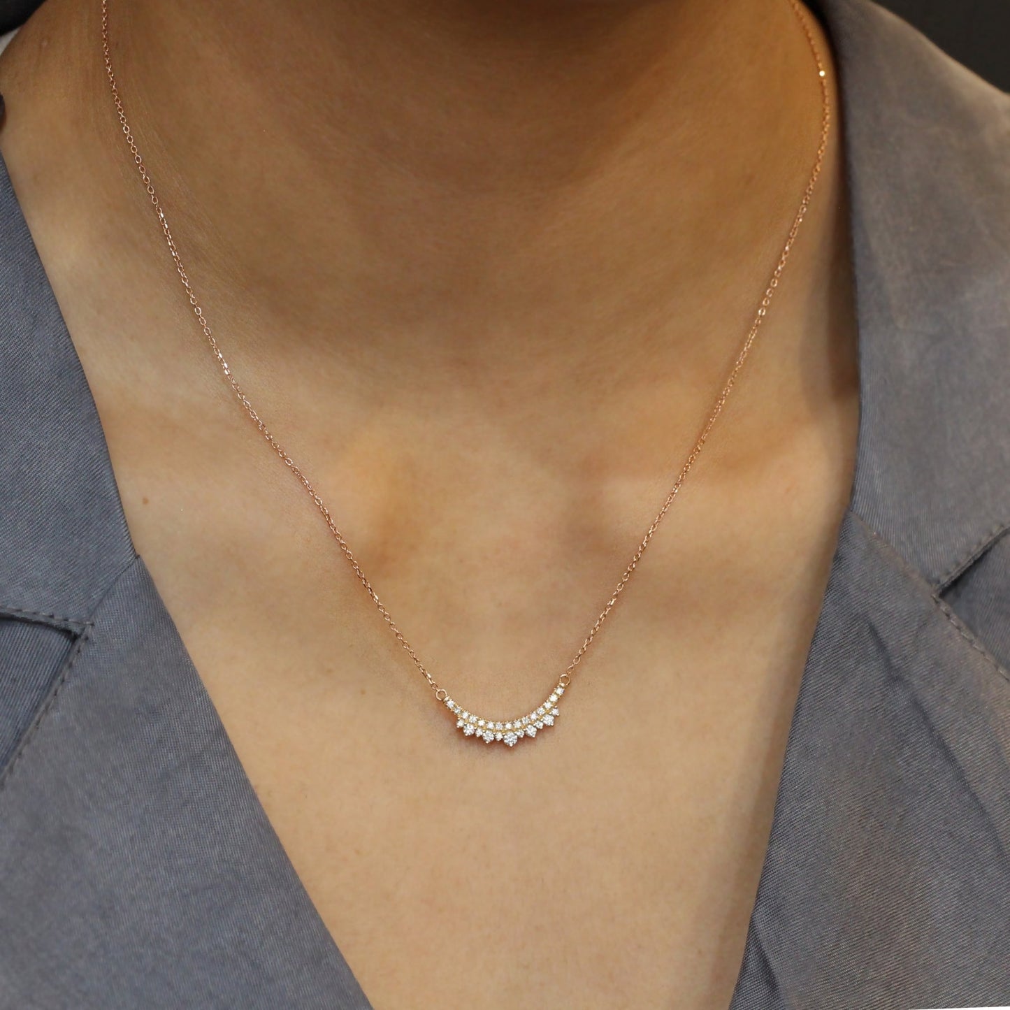 0.35 CT Crowned Round Moissanite Diamond Necklace in Solid Gold
