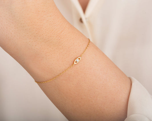 0.03 TCW Round Stone Evil Eye Moissanite Bracelet