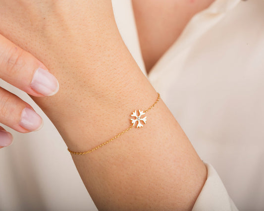 0.01 TCW Flower Charm Moissanite Bracelet
