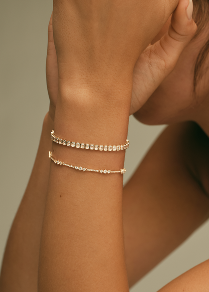 6 TCW Emerald Stones Moissanite Diamond Tennis Bracelet