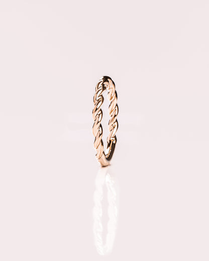 Classic Twisted Gold Wedding Band