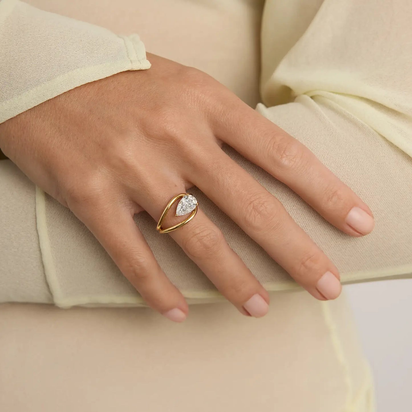 Timeless 1.9 CT Oval Cut Split Shank & Solitaire Moissanite Diamond Engagement Ring